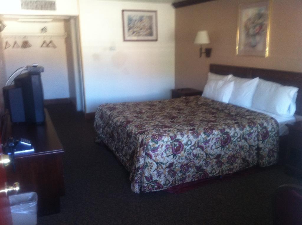 Galaxie Motel Brigham City Chambre photo